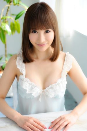 日韩美女超高清图片大全_蓝光在线观看高清
