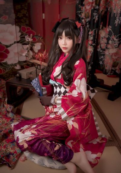 欧美14岁美少女写真_HD完整在线观看